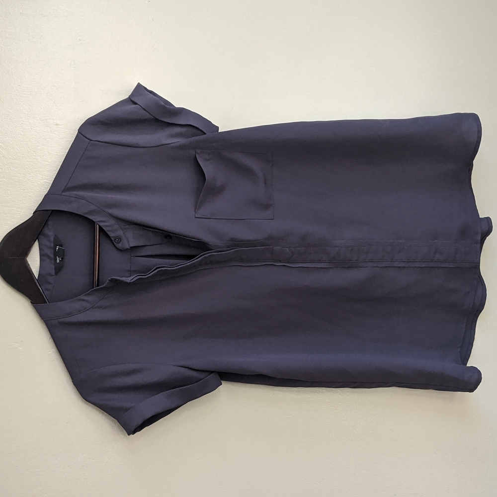 Vera Wang Flowy Top